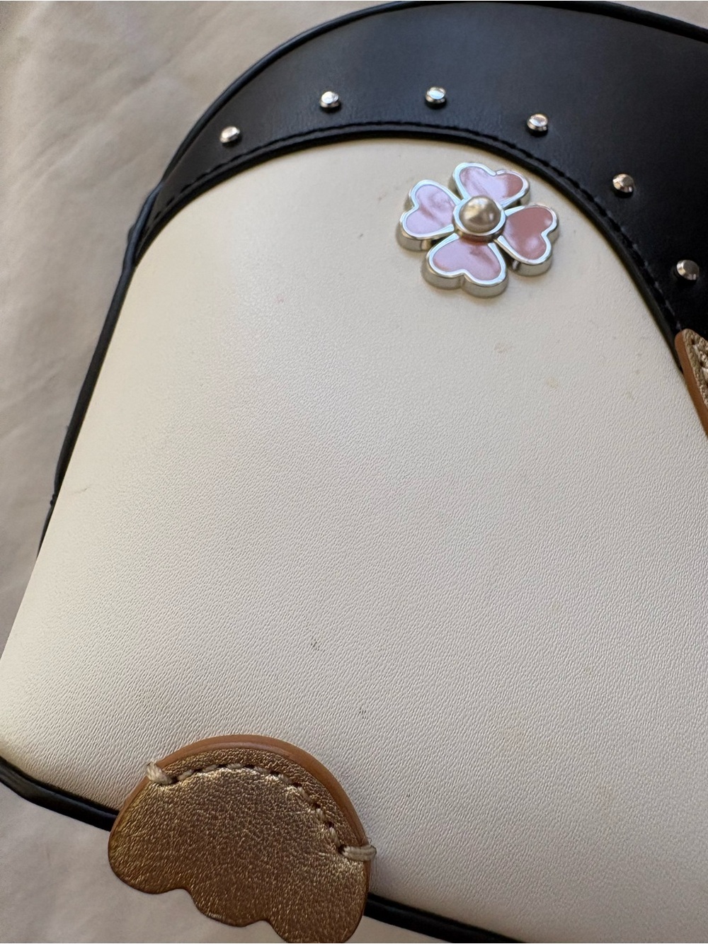 Kate Spade Cute Penguin Frosty Crossbody - Picture 4 of 12